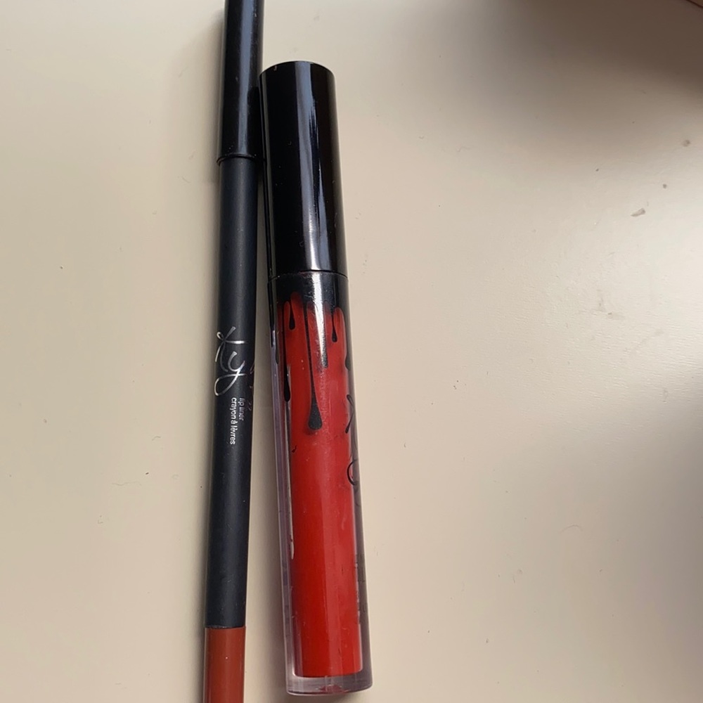 Kylie Cosmetics Lip Kit 22